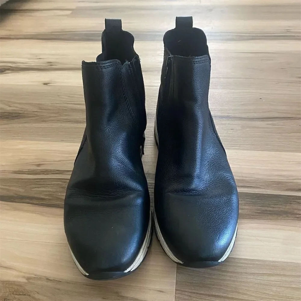 Gabor Black Leather Chelsea Ankle Booties men’s Size 7.5  Zip Closure